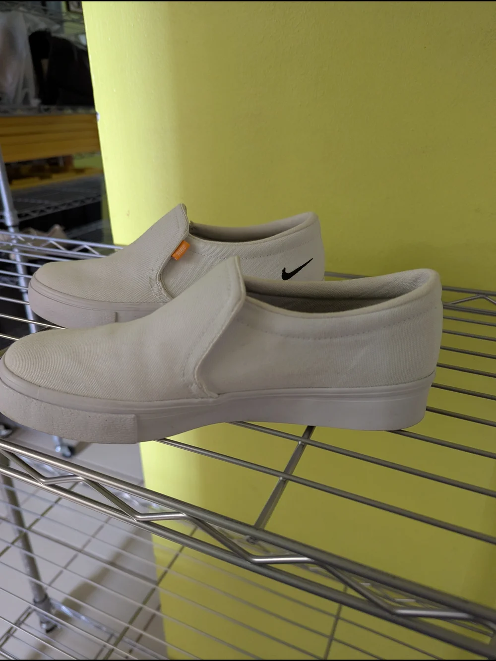 Nike slip canvas